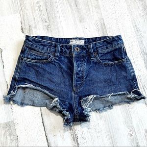 Free People Jean Short’s. Size 26”